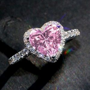 Heart Ring NWT